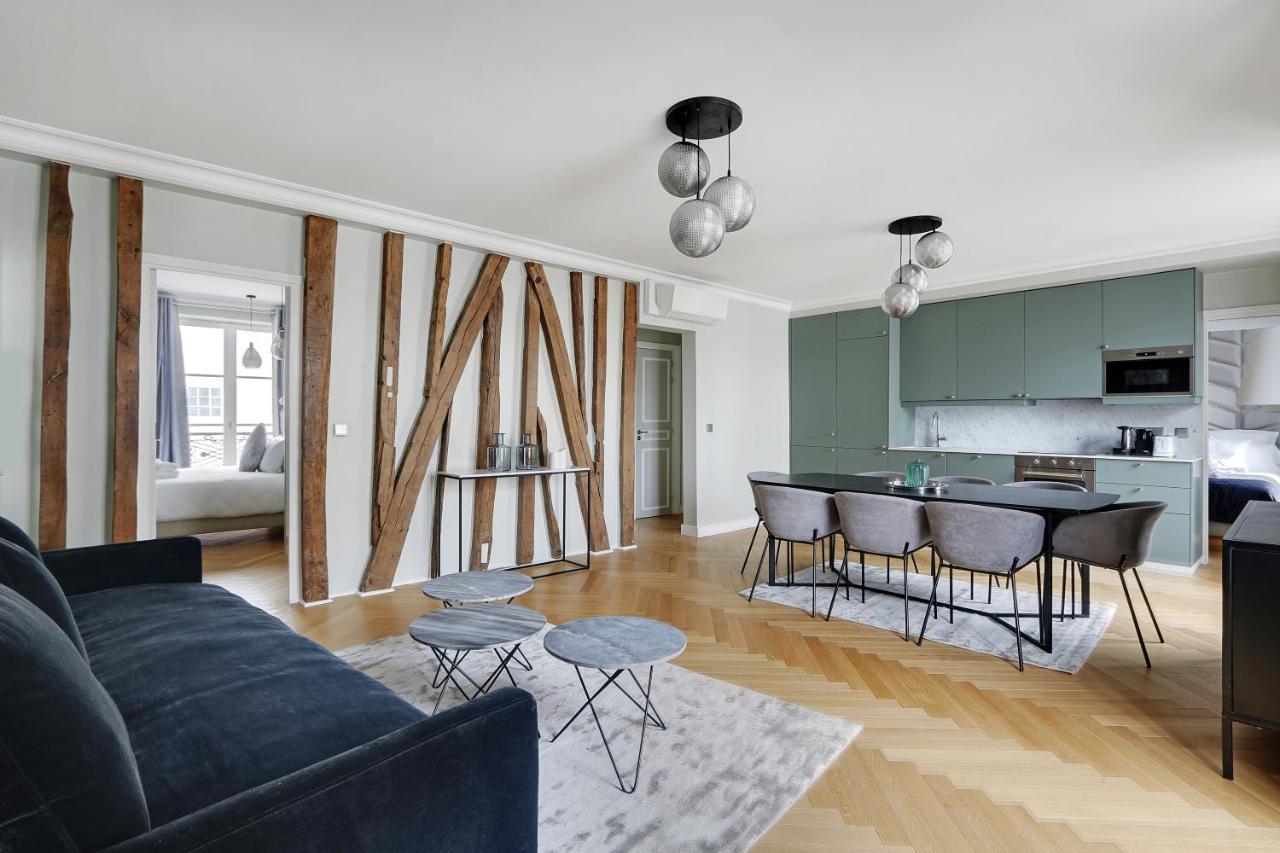 Pick a Flat's Apartments in Montmartre - Rue Lepic 1