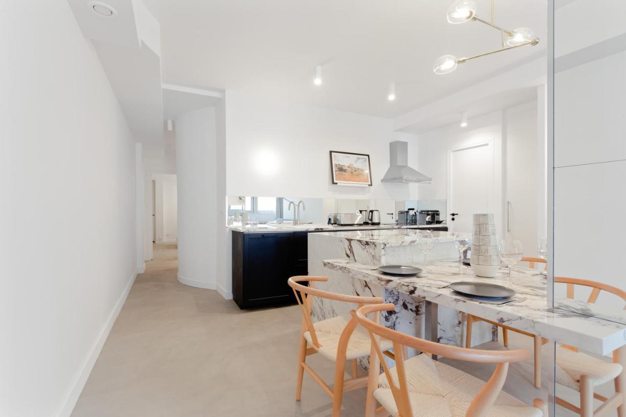 Paris Grenelle Suite Champs de Mars 1