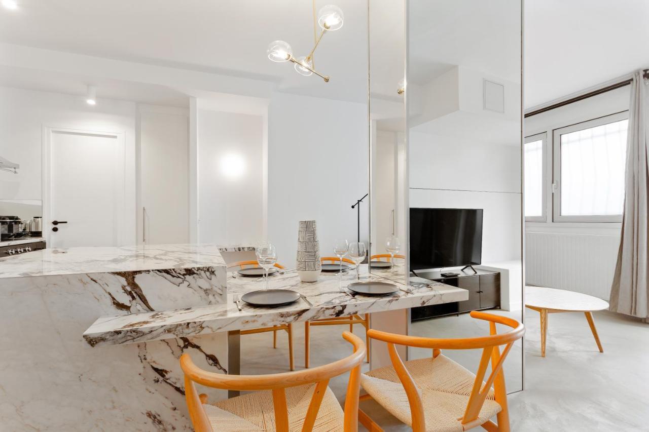 Paris Grenelle Suite Champs de Mars 2