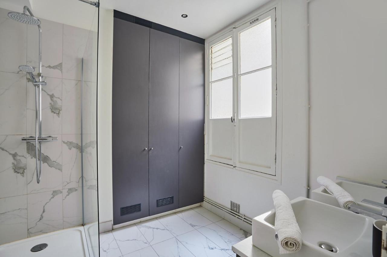 Residence Beaubourg Le Marais by Studio Prestige 2