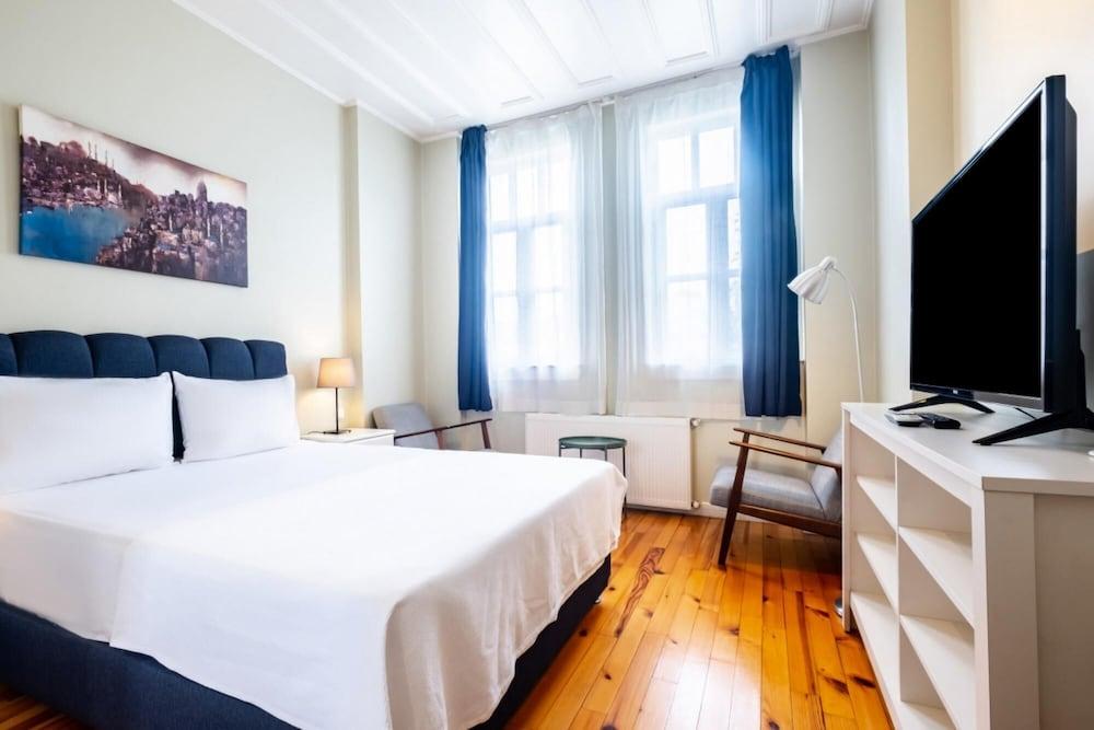 Superb Flat with Excellent Location in Sisli