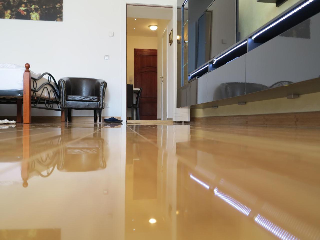 Small Luxury Kapitol Apartment