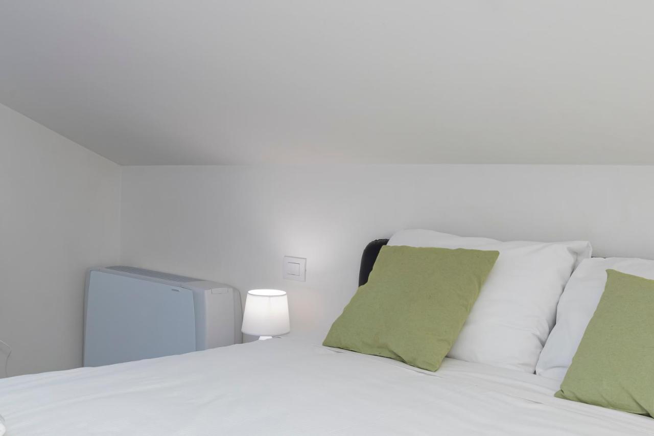 Splendida Mansarda a Pochi Passi Da M4 Argonne 2