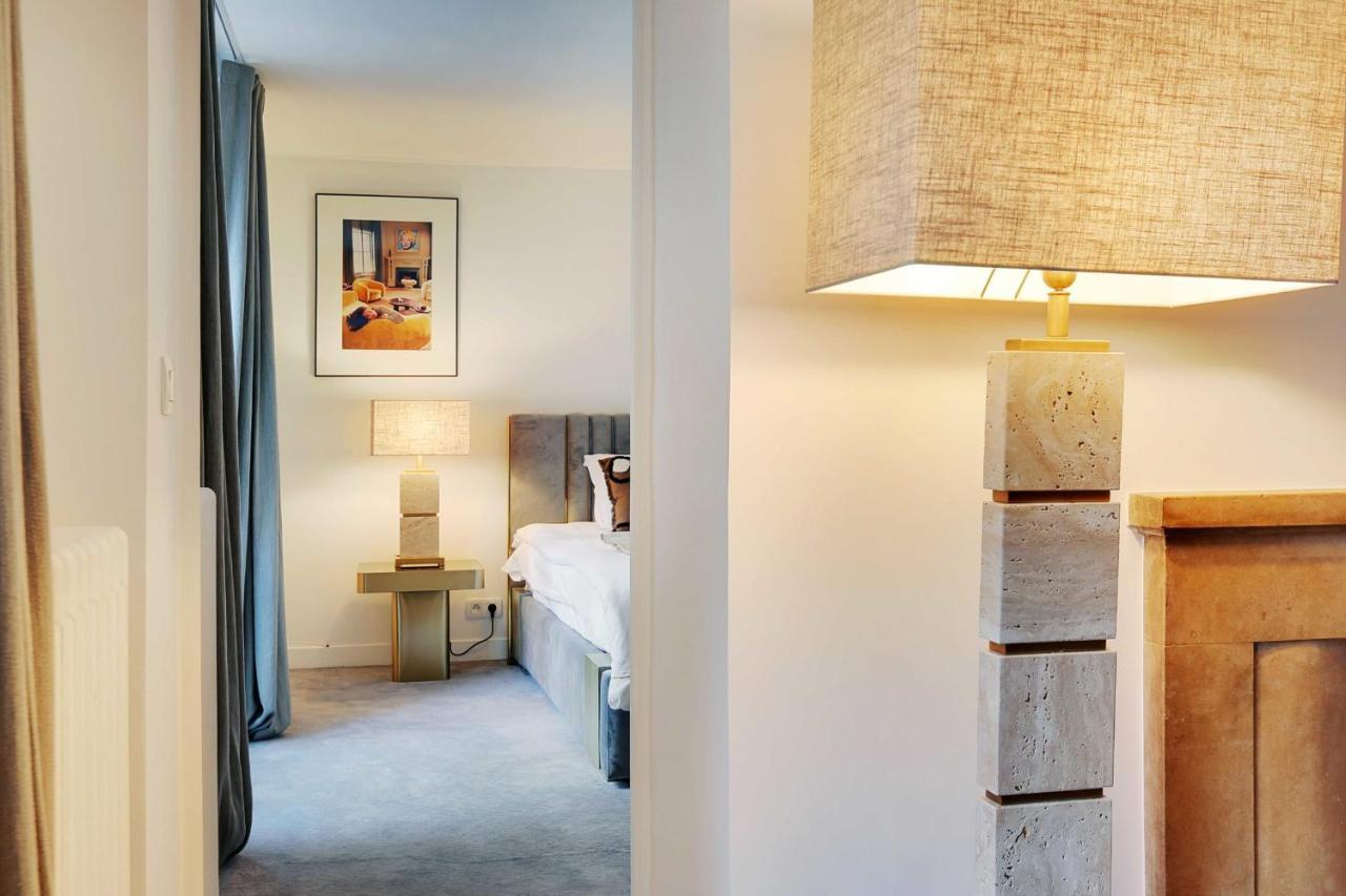 Amazing Apartment 2br4p Avenue Montaigne Triangle D'or 1
