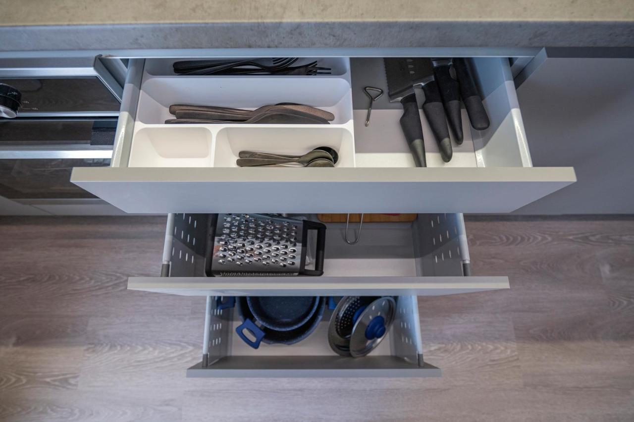 Modern Old Town Apartment 2