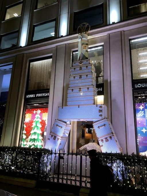 Montaigne Executive Suite 1