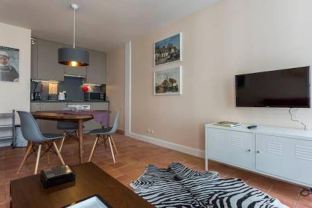 Cosy & Premium Apartment Near the Louvre & Quartier Latin 1