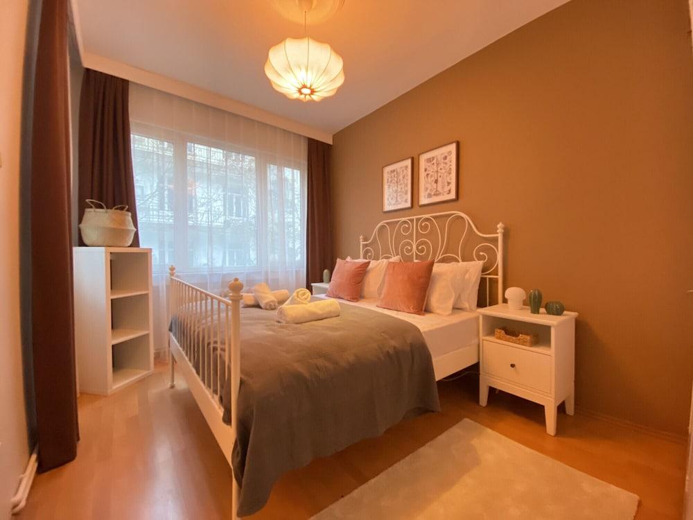 Gorgeous Apartment with Central Location in Sisli 1