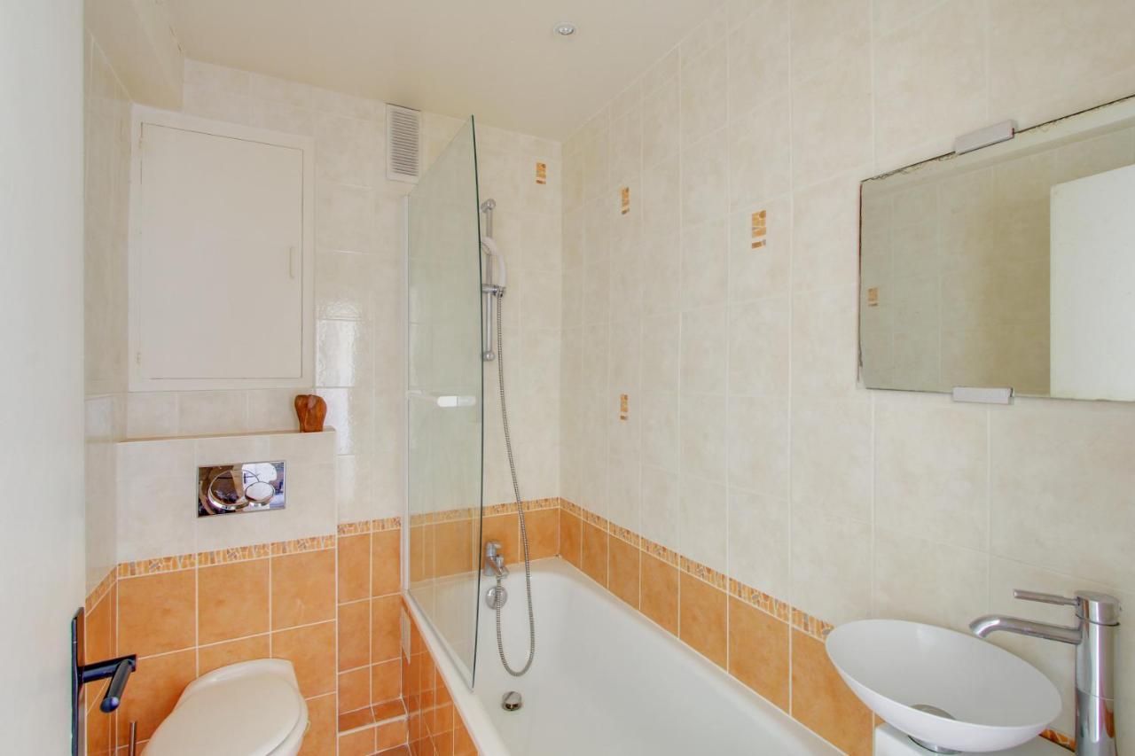 Elegant Appartement Pres de la Tour Eiffel by Weekome 1