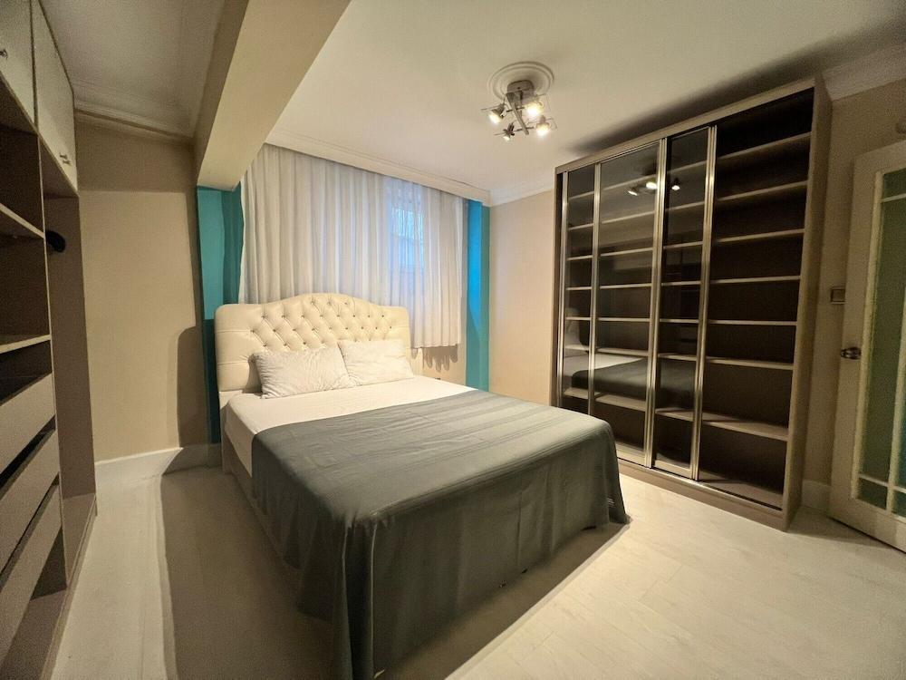 Modern Apartment Near Osmanbey Metro Station 1