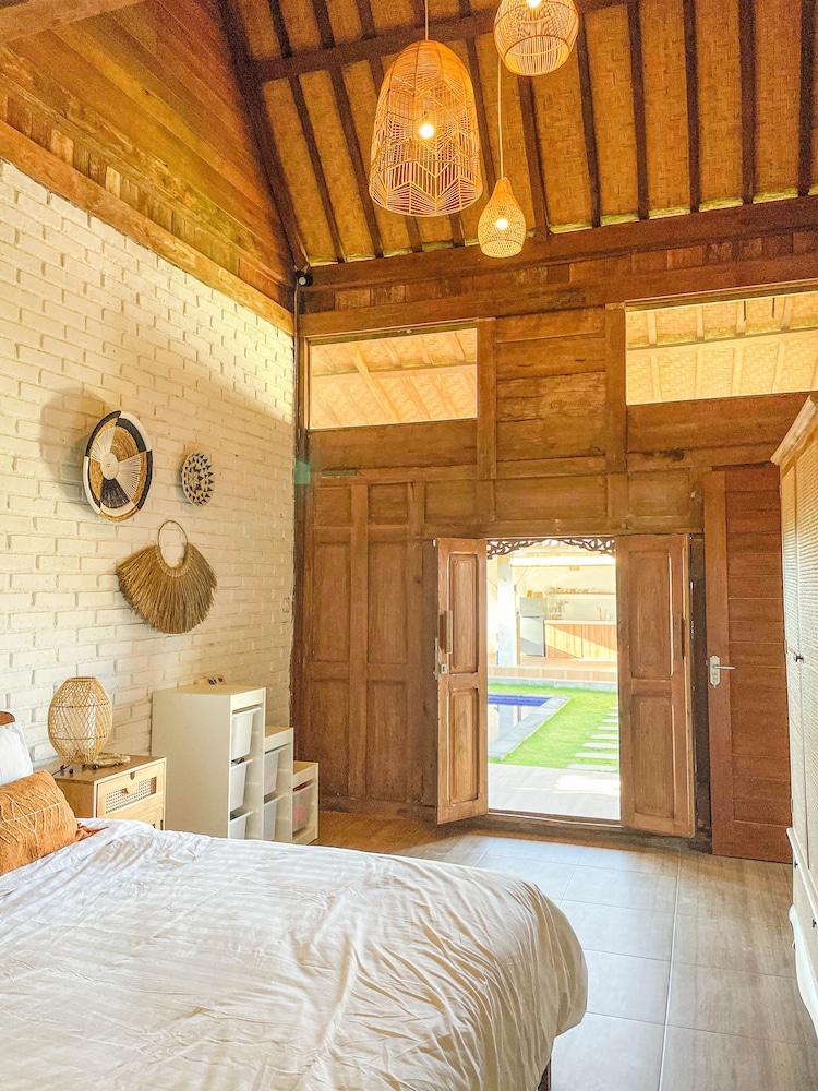 Villa Kohana by Supala 1