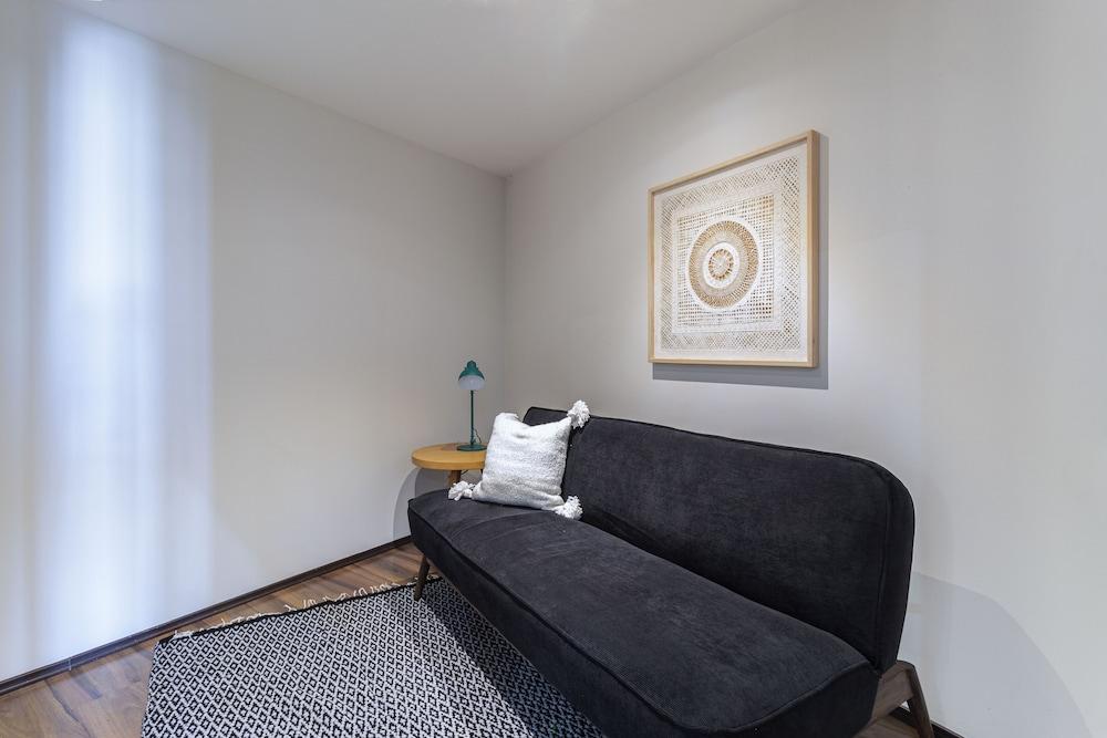 Reforma 77 by Kukun 1