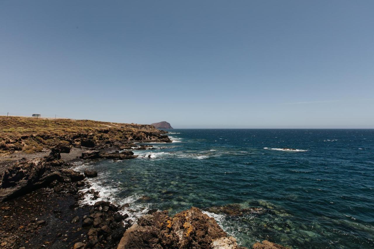 El Mirador: Sea Views From the Shore 2