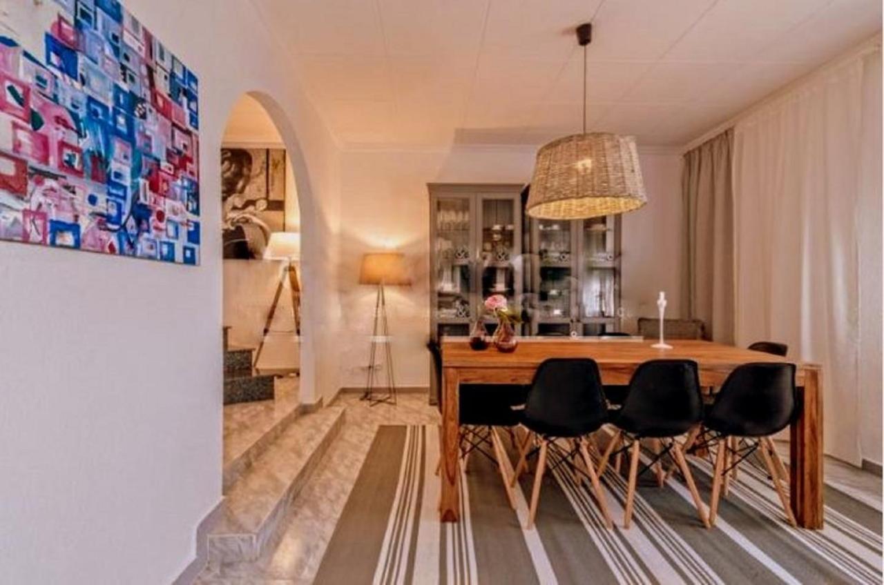 Chalet Santa Susana 1