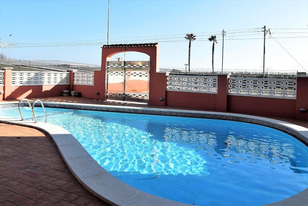 Homeholidaysrentals  Maritim V