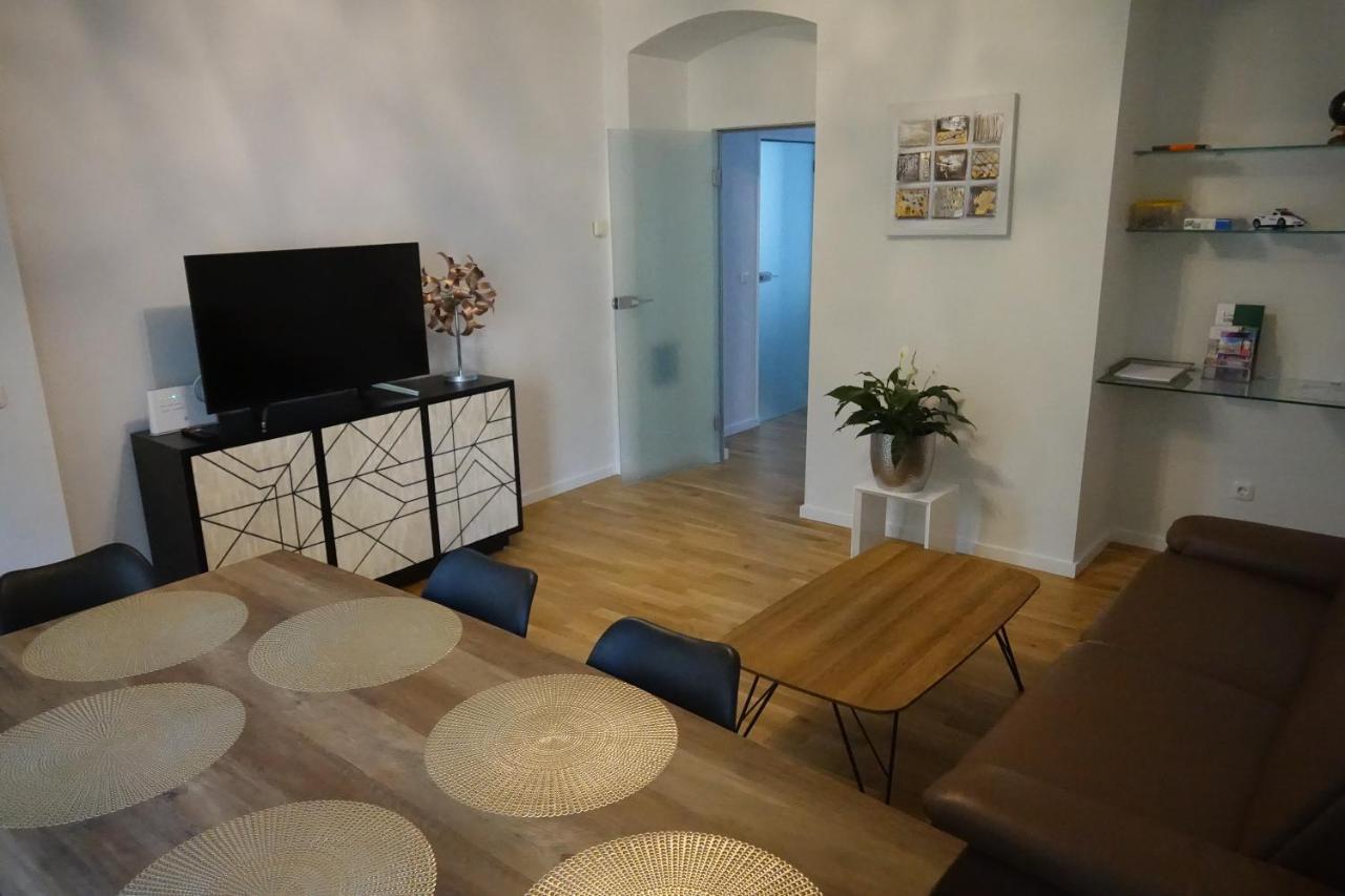 Apartment Number 4 2