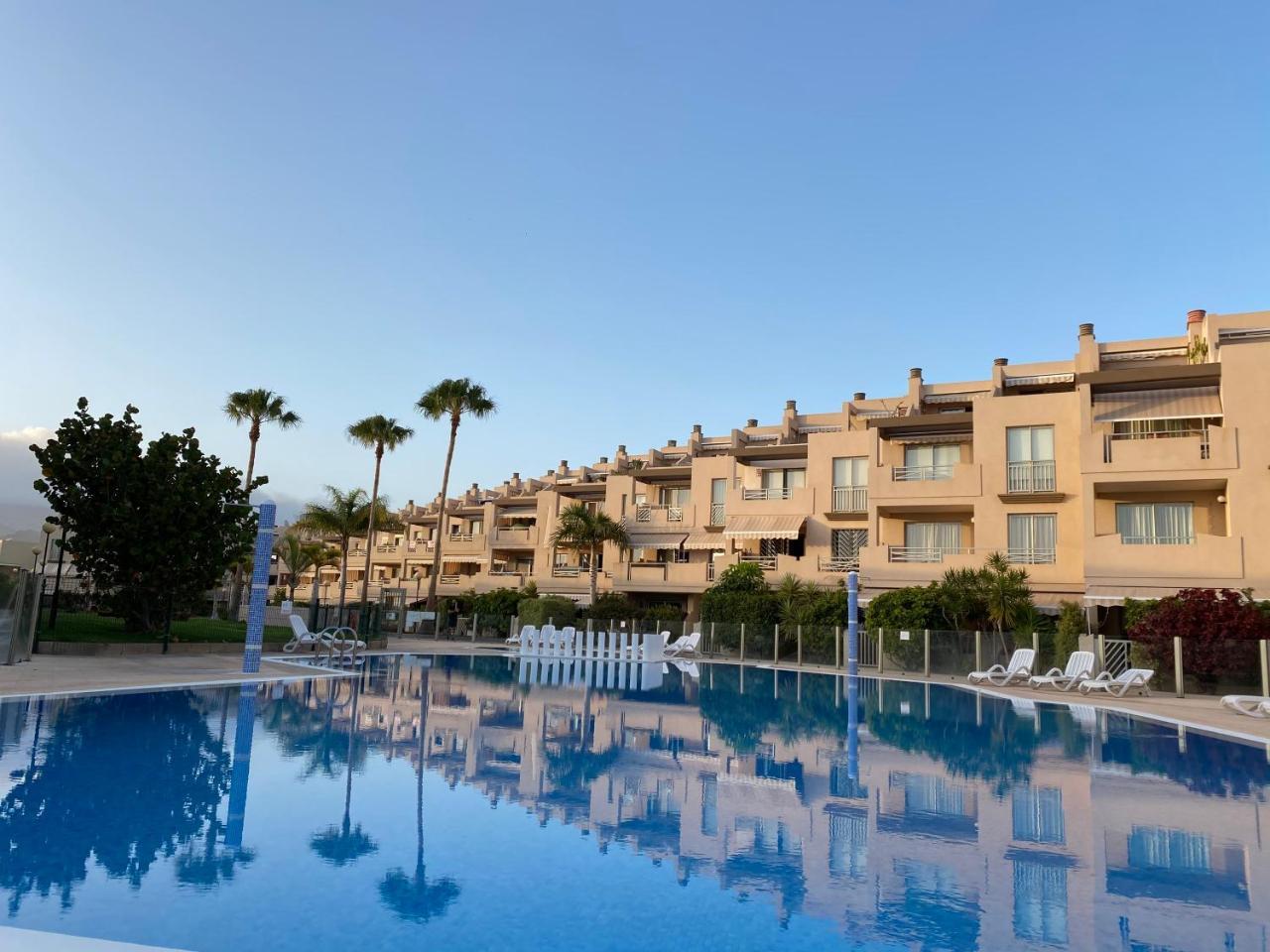 Tejita by the Pool, 2min Walk To Sea 1