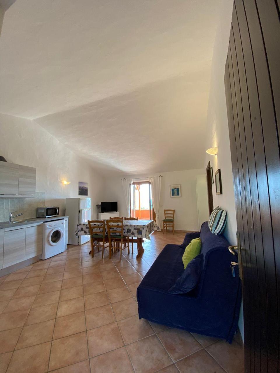 Bilocale Cala D'Ambra 3 2