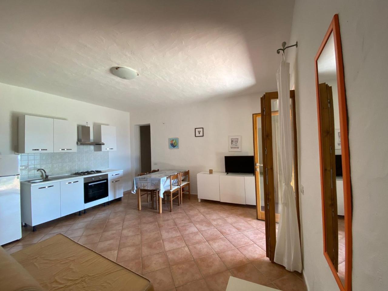 Bilocale Cala D'Ambra 3 1