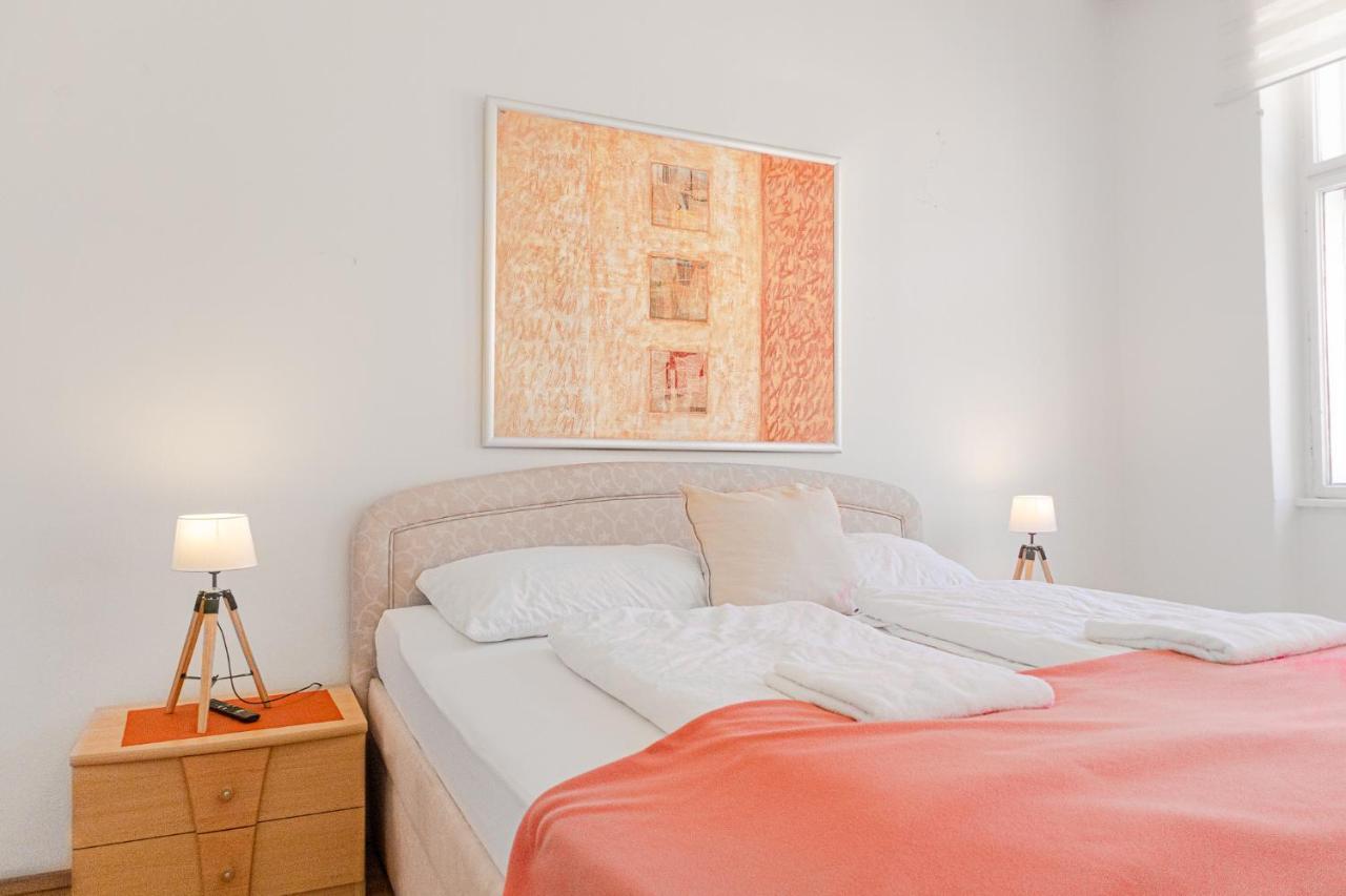 Budget City Stay - Near Wiener Stadthalle Ideal for Longstays 1