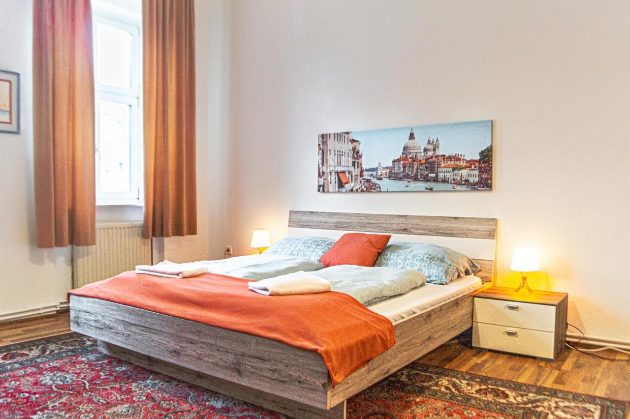 Comfy 2br- Apartment Near Wiener Stadthalle 1
