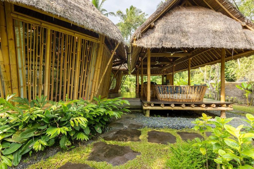 Pondok Indah - 2 Bds Eco Bamboo House, Garden 2