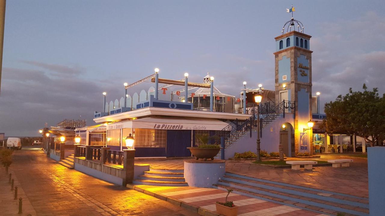 Toronjil (Adults Only)