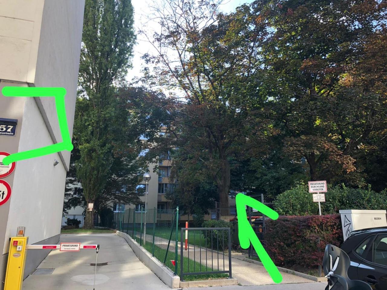 Spacious 2rooms Central Area 1