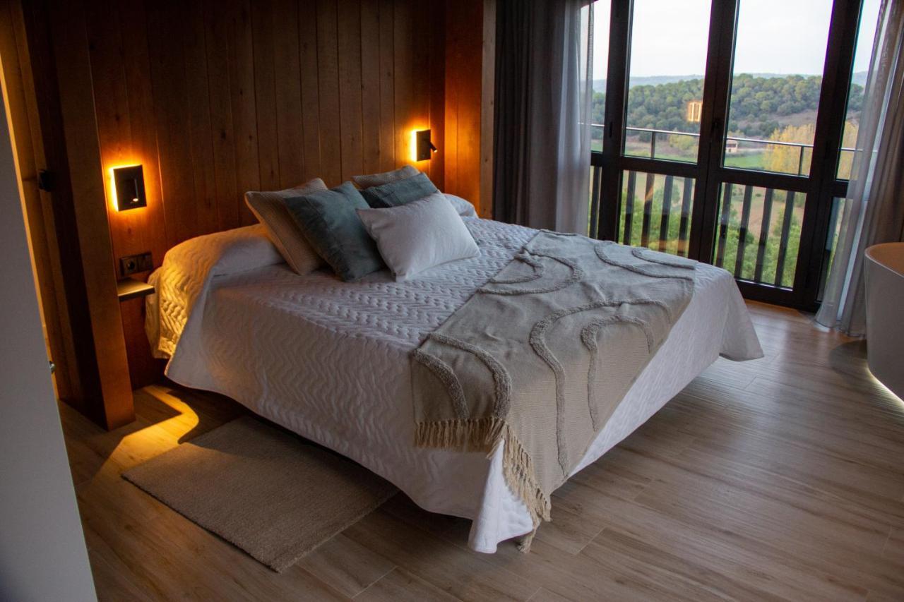 Alojamiento Mas El Castell Del Brull 2