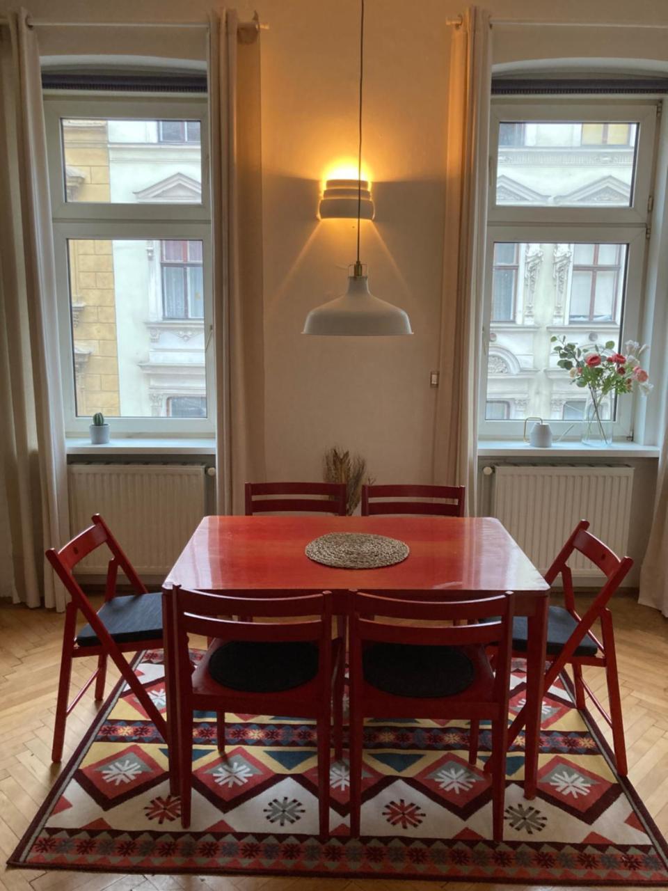 Stilvolle Wohnung Am Yppenplatz