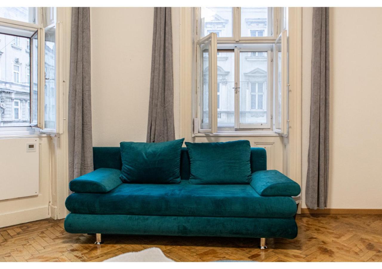 Family-Friendly 2br Apt.-Perfect for Longstays 2