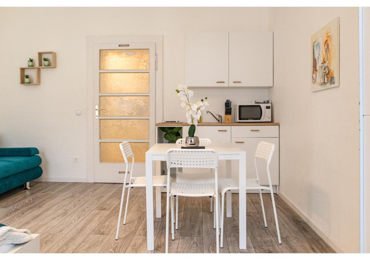 Trendy Studio Free Coffee - Wiener Stadthalle 2