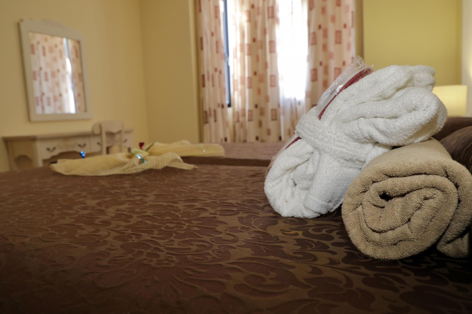 Junior Suite, Pool, Wifi,Ac, Well Connected 2