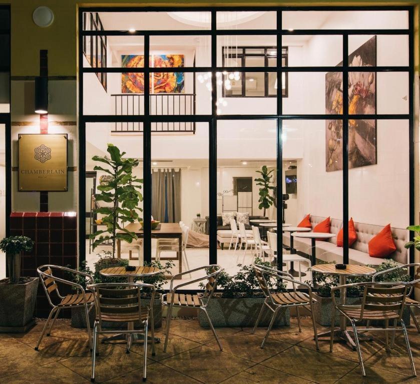 Chamberlain Hostel (Adults only)