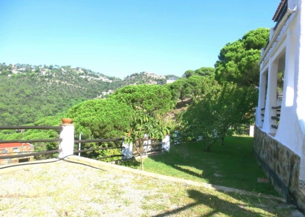 Villa in Lloret de Mar - 104820 by Mo Rentals
