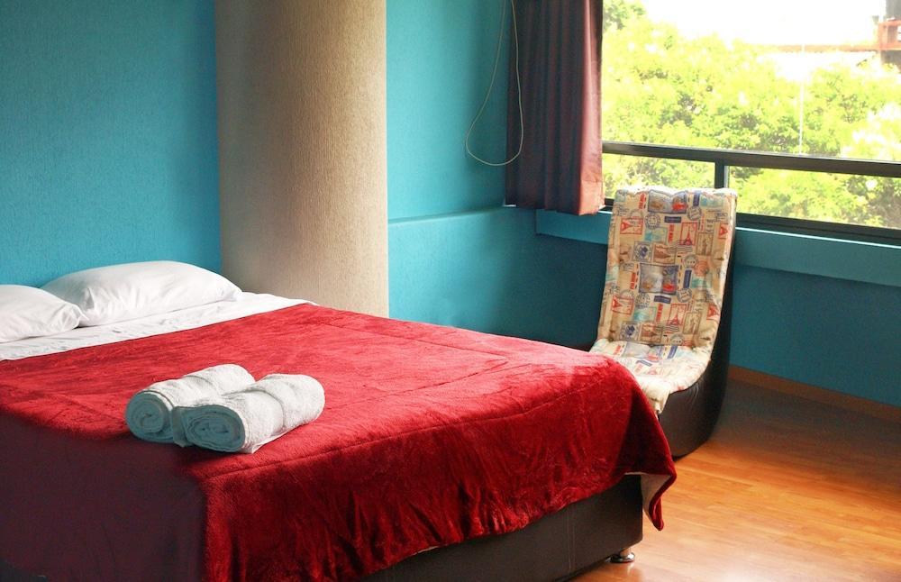 Shakespeare Apartment