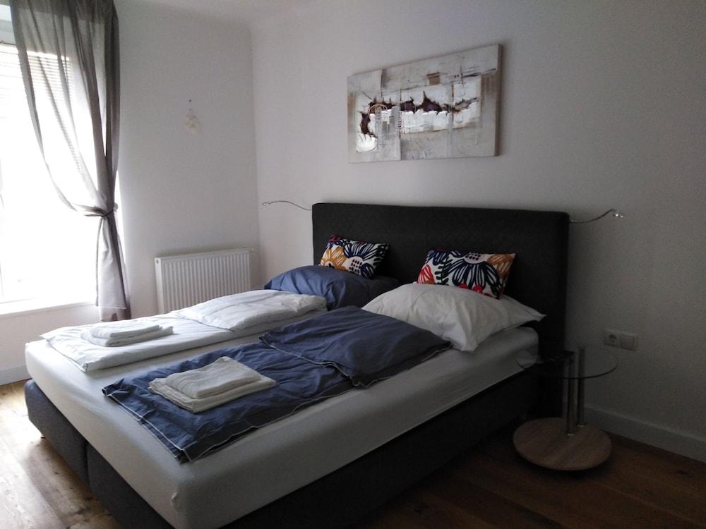 Grand Apartment Vienna 12