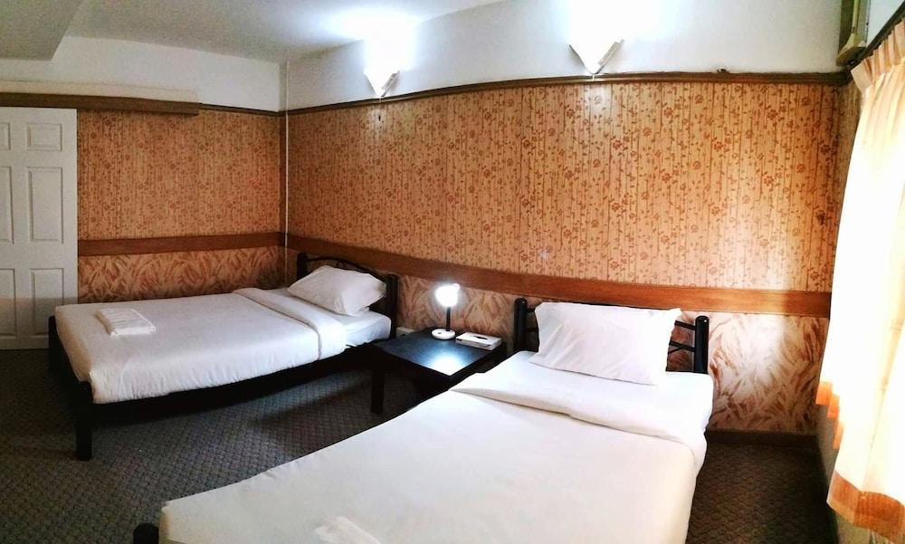 T Y Guest House - Hostel