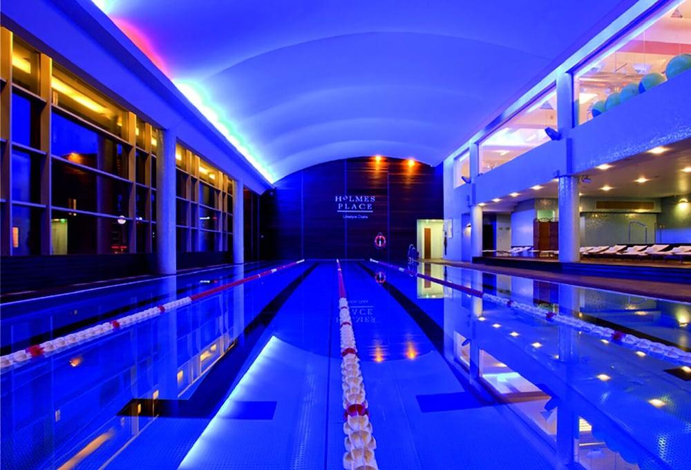 Green Wood Apartments Platinum Towers