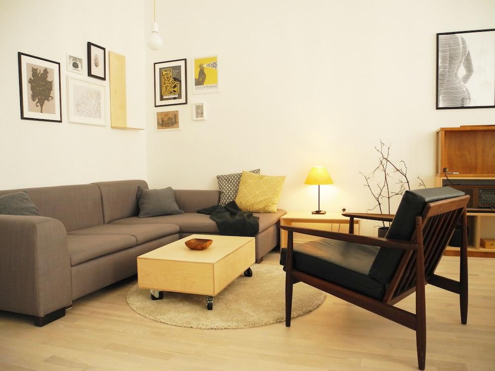 Harsfa 18 Apartment