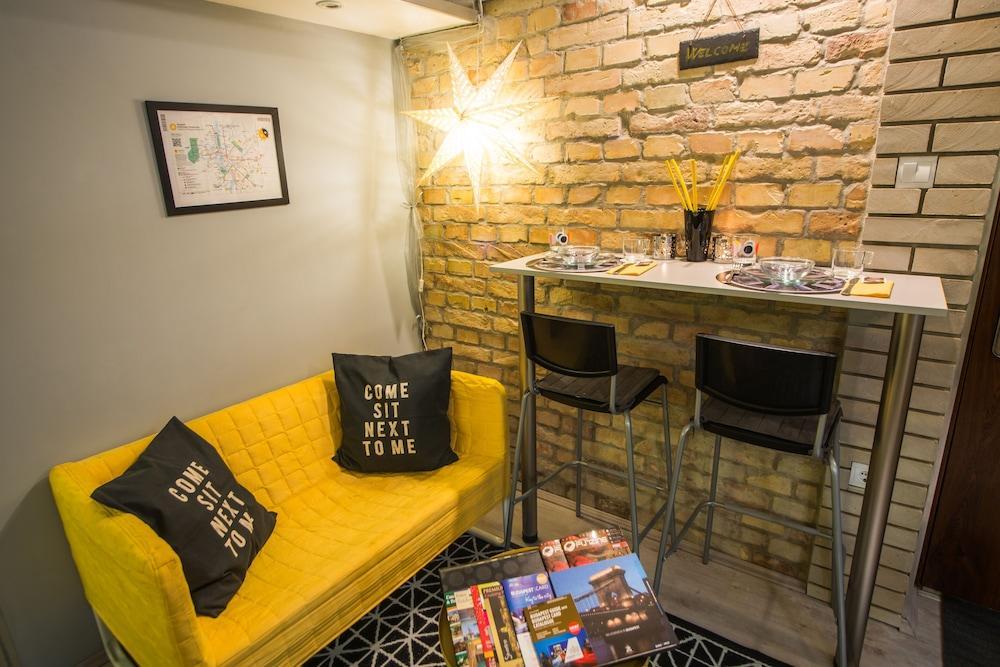 Kertesz 27 Apartment I.