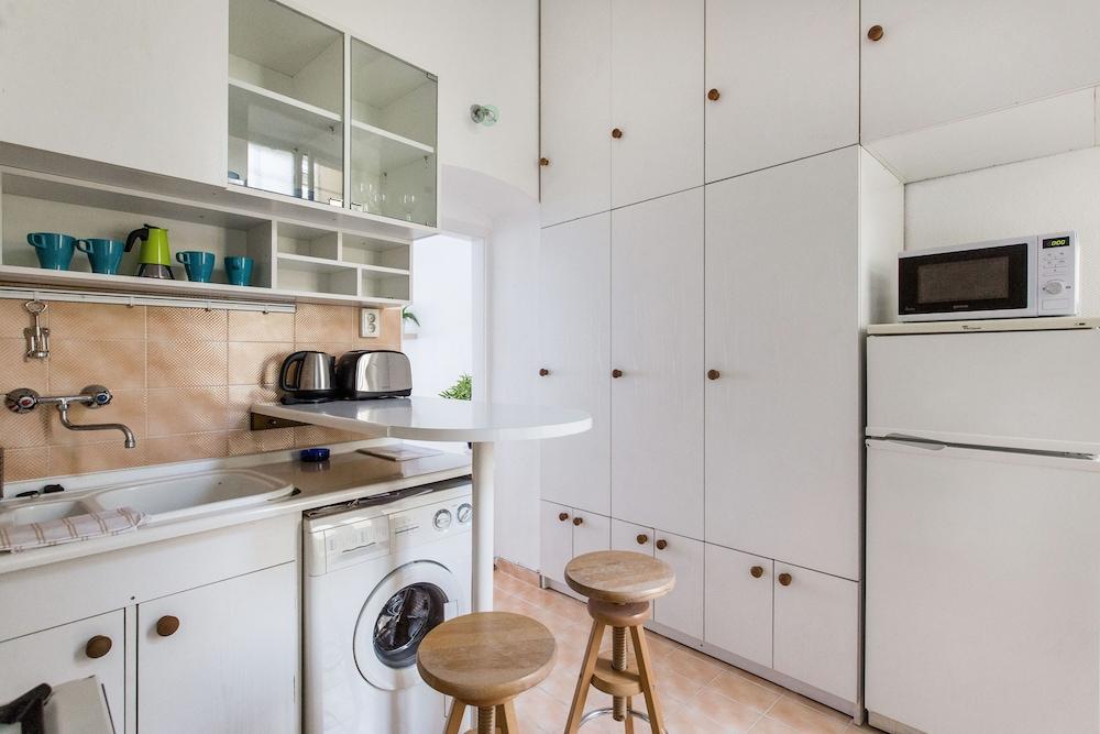 Erzsebet 53 Apartment