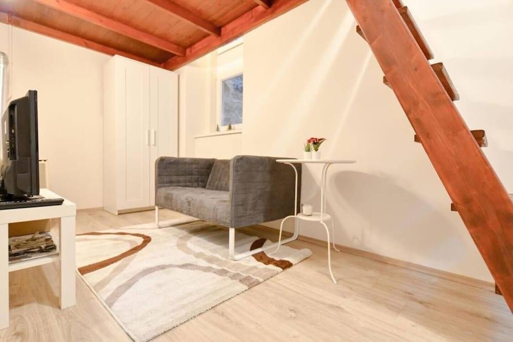 Cosy Studioflat in Downtown Bp, Harsfa Str