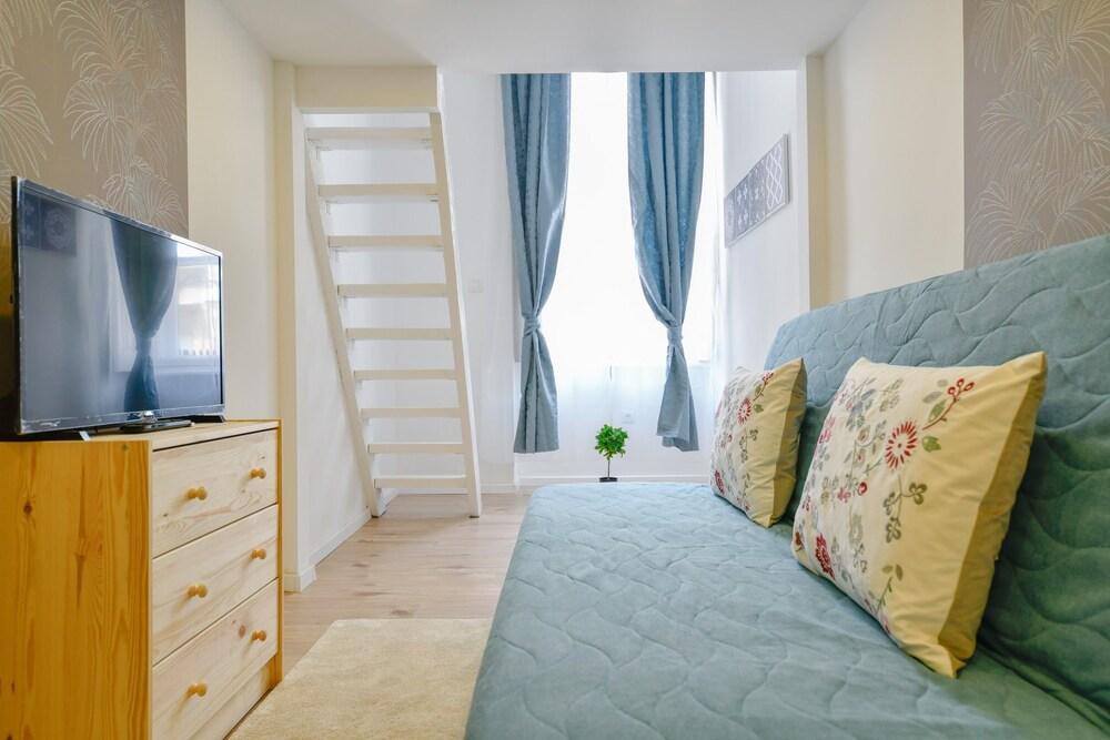 Cosy Flat in Dob Street, Juliet