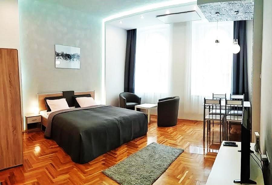 Unique Town Apartment. Clear Comfort.