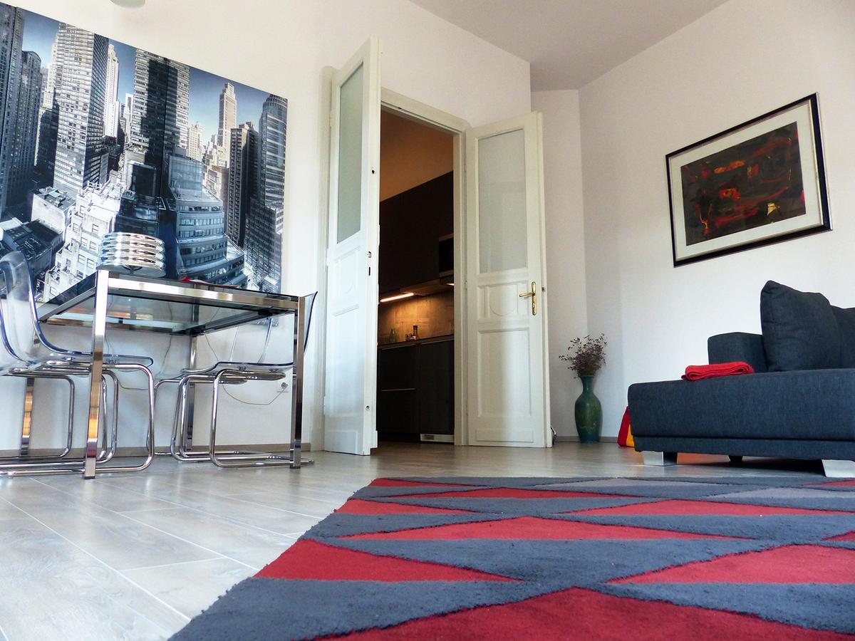 Apartment 43