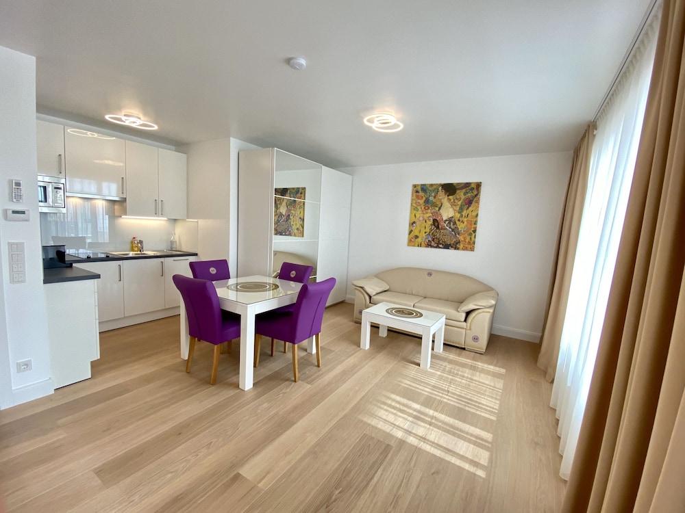 Steiner Residences Vorgartenstrasse