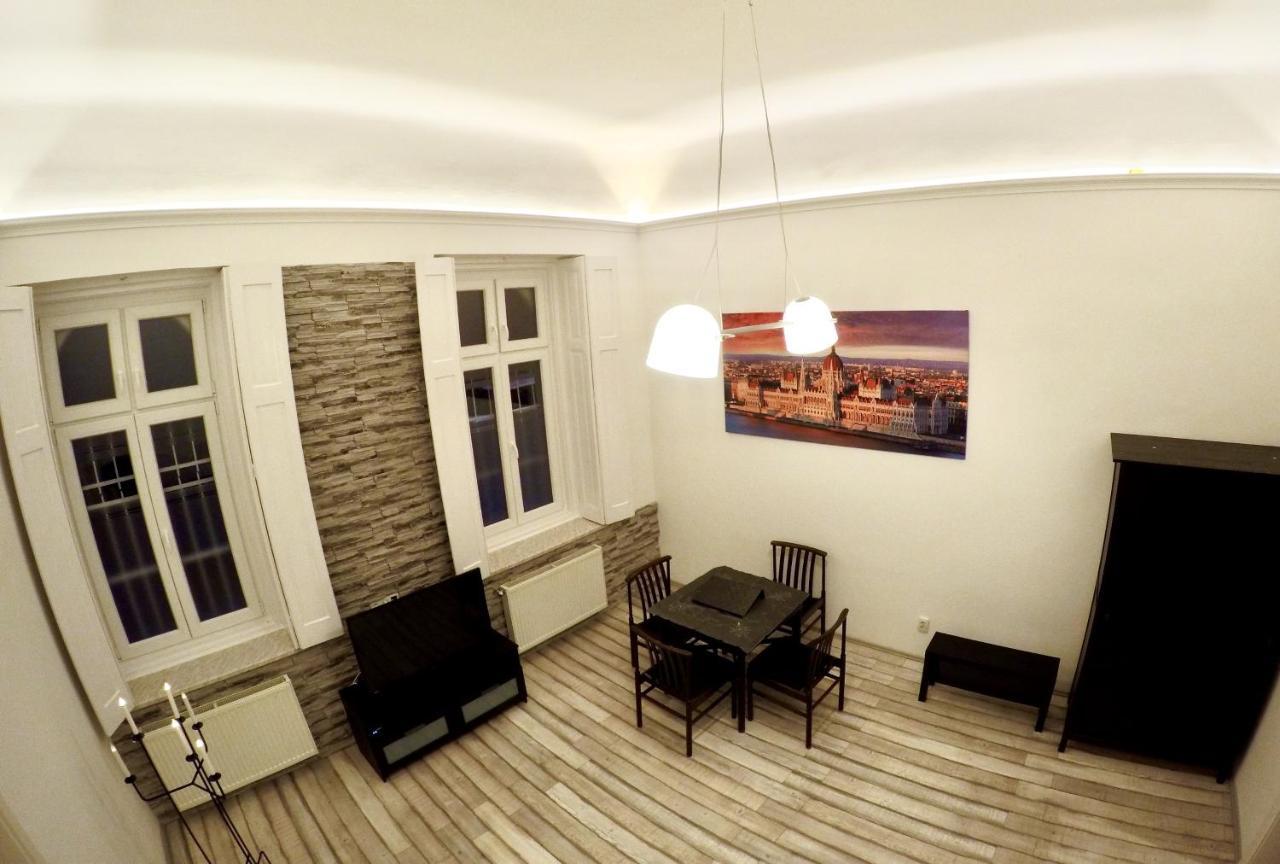 Homelike Luxury Flat on Gyulai Pal