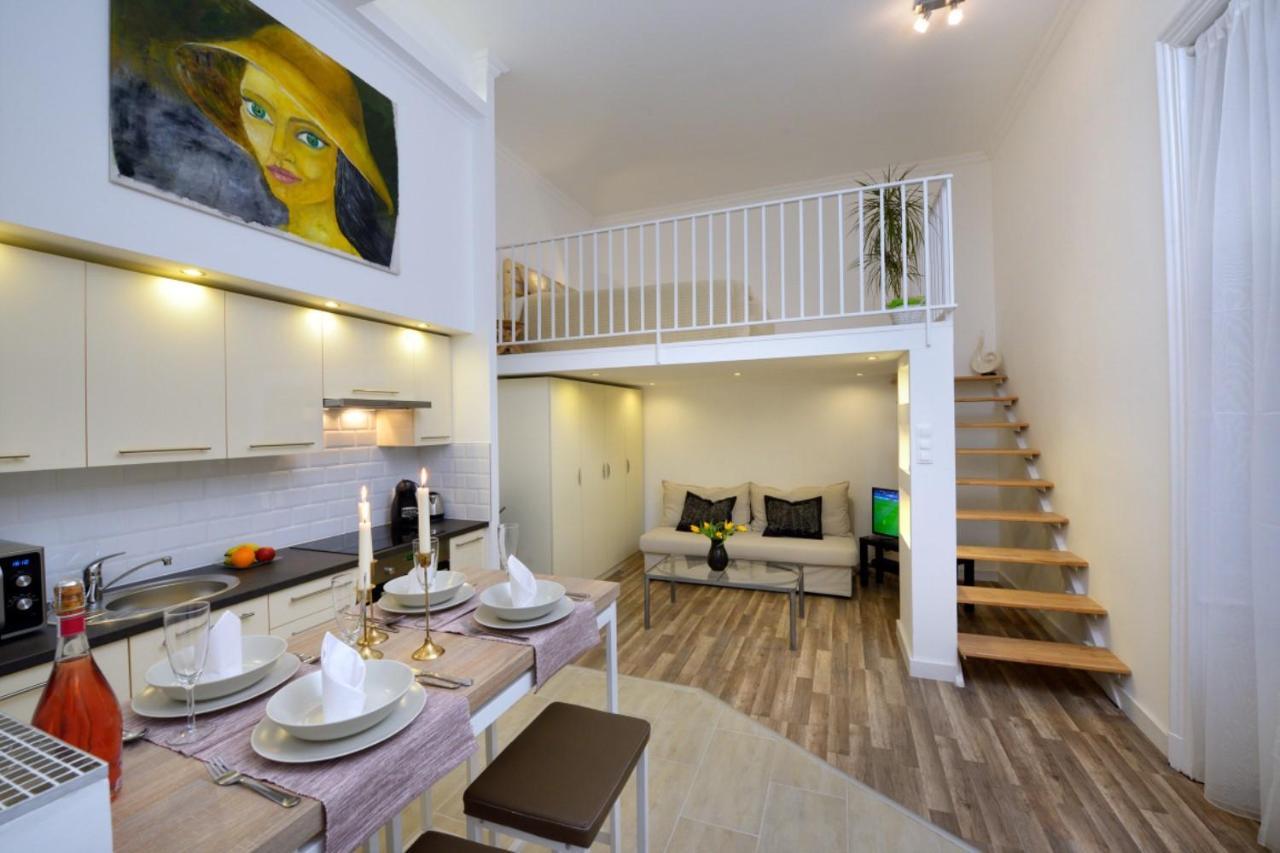 Orangehomes Two Bedroom Apartment Raday Str.