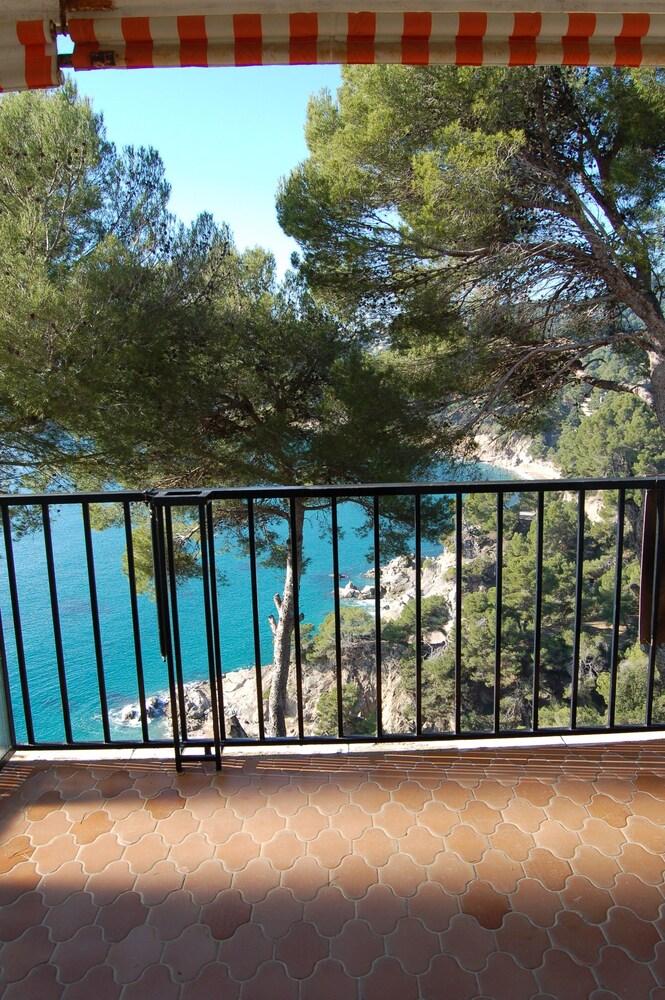 Studios Face a la Mer Cala Llevado 03